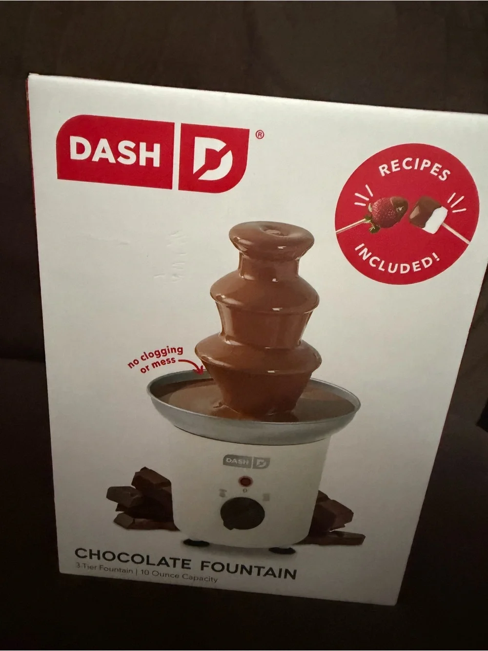 Dash Chocolate Fountain - Cream and Silver